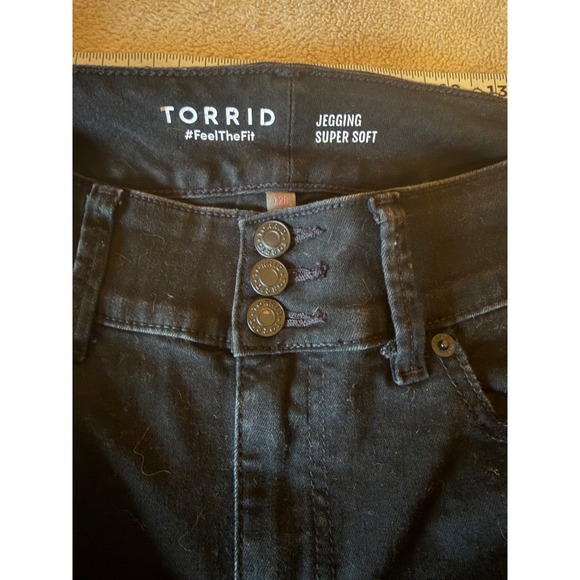 Torrid Super Soft Black Jegging High Rise Triple Button Fly Skinny Jeans 12R - Picture 3 of 6